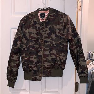 ❤️❤️ 50% OFF Camouflage Puffer Jacket ❤️❤️